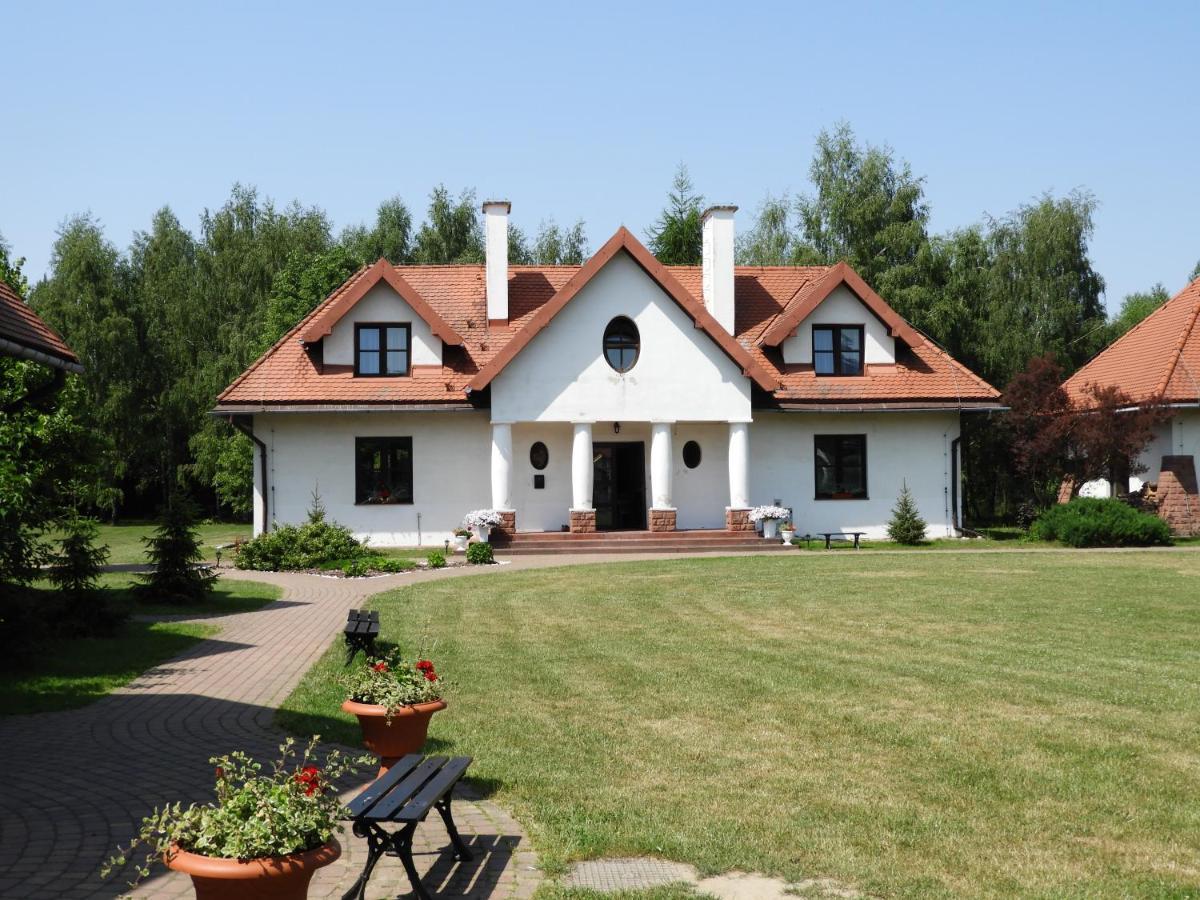 Villa Dom Nasutow Niemce Esterno foto